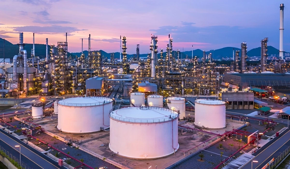 Refractory for chemical industry